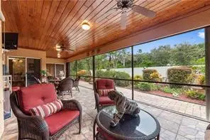9140 cypress hollow screened in porch pi at 9140 Cypress Hollow Drive, Palm Beach Gardens