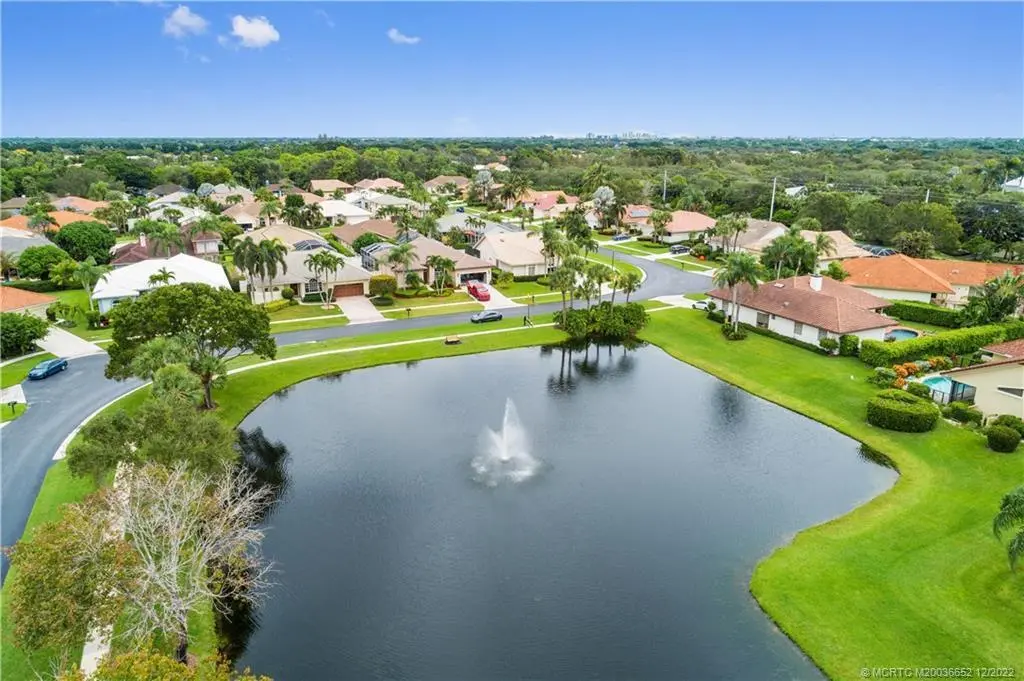 9140 cypress hollow lake view at 9140 Cypress Hollow Drive, Palm Beach Gardens