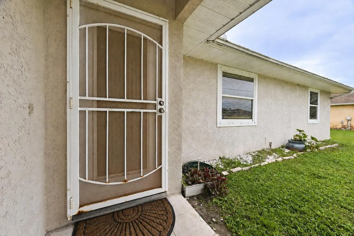 37319B63-3576-4BD7-86E4-B2DFCCF51B8B at 1755 SW Castinet Lane, Port St. Lucie