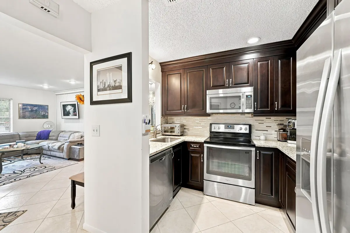 06_dsc07671 at 5450 VERONA Drive H, Boynton Beach