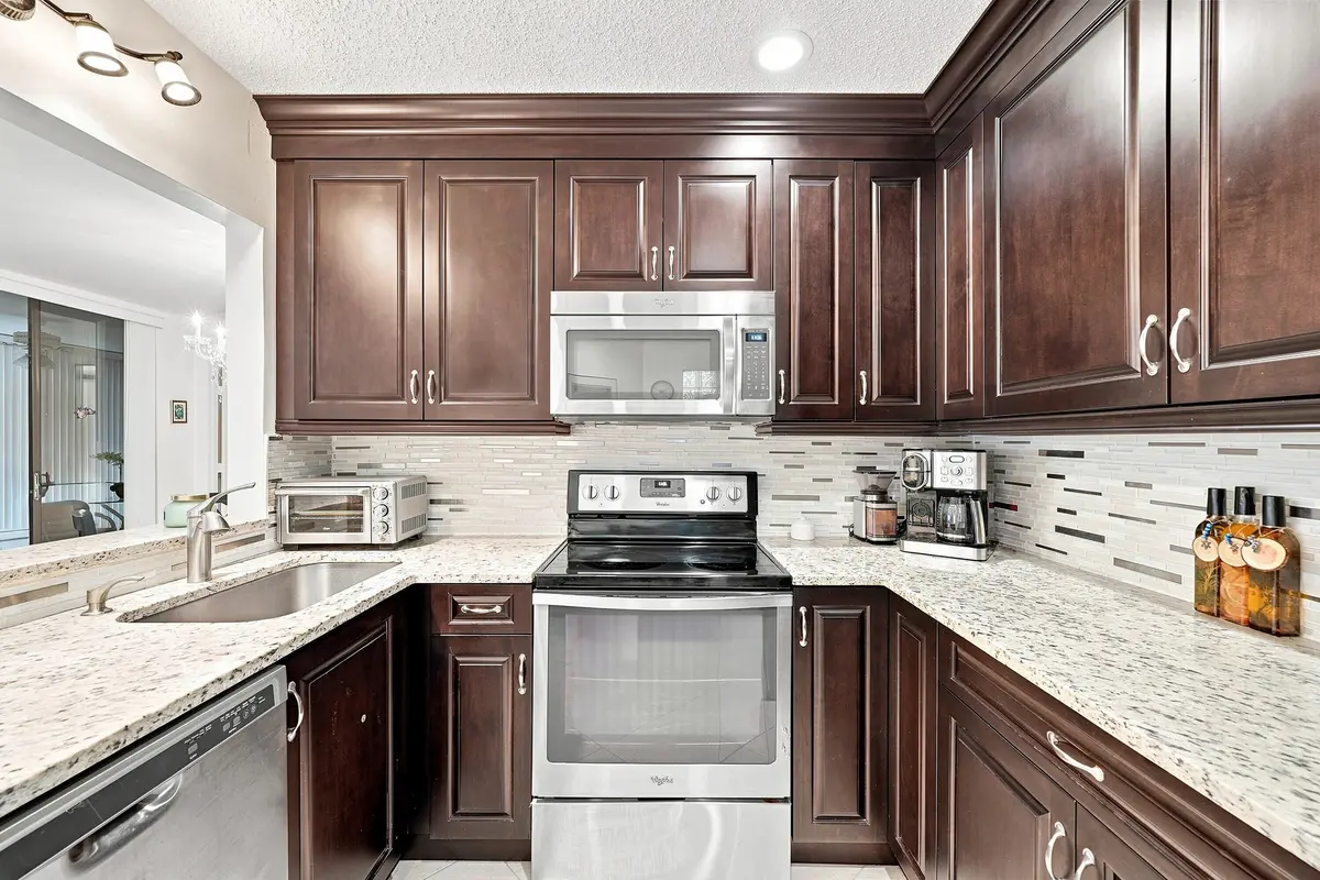 07_dsc07676 at 5450 VERONA Drive H, Boynton Beach