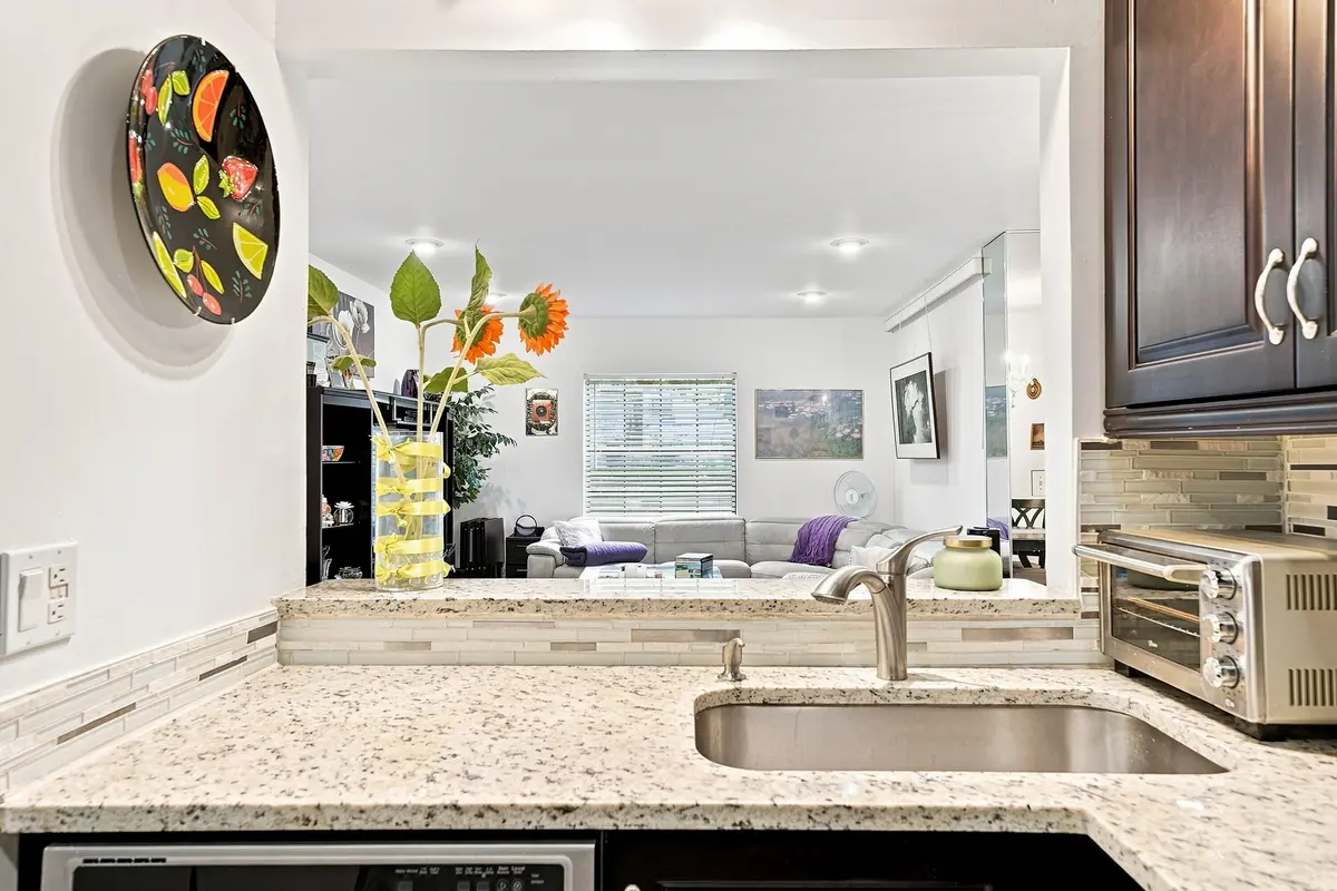 09_dsc07686 at 5450 VERONA Drive H, Boynton Beach