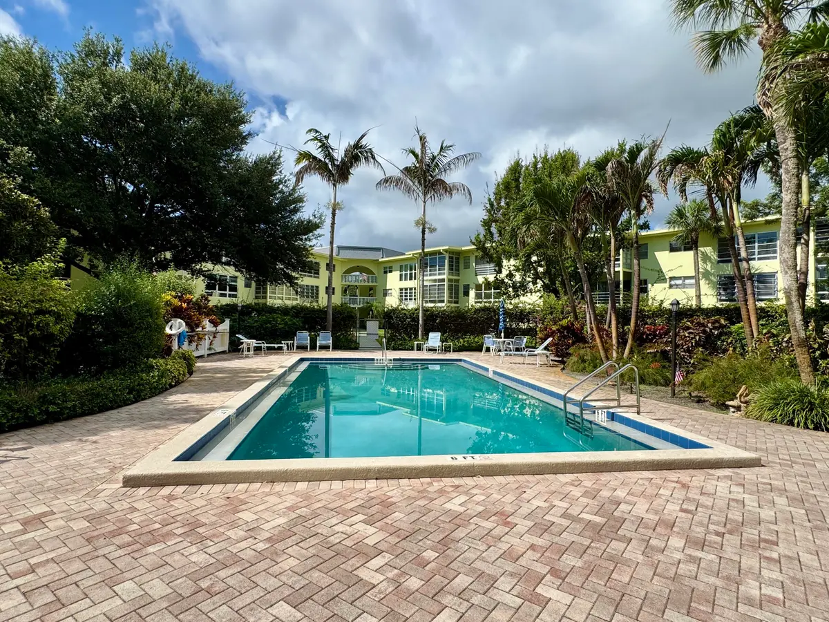 Pool 2 at 1100 PONCE DE LEON Circle E306, Vero Beach
