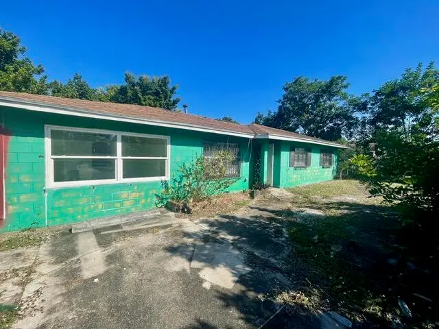 IMG_8044 at 3106 Tropic Boulevard, Fort Pierce