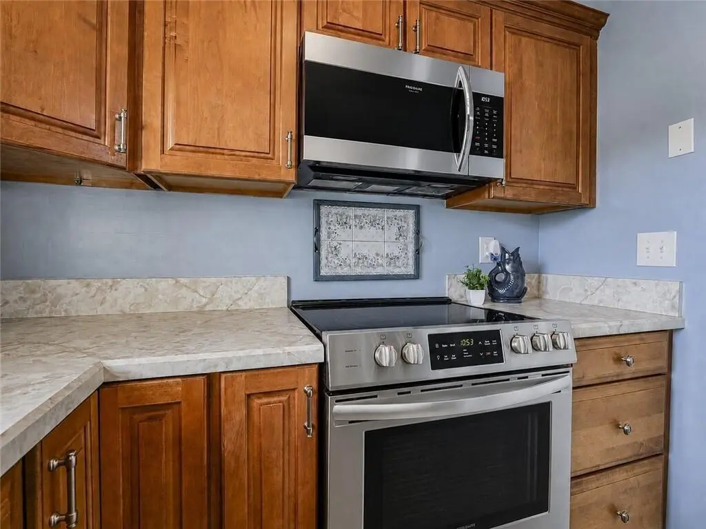 8a at 73 Royal Oak Court 101, Vero Beach