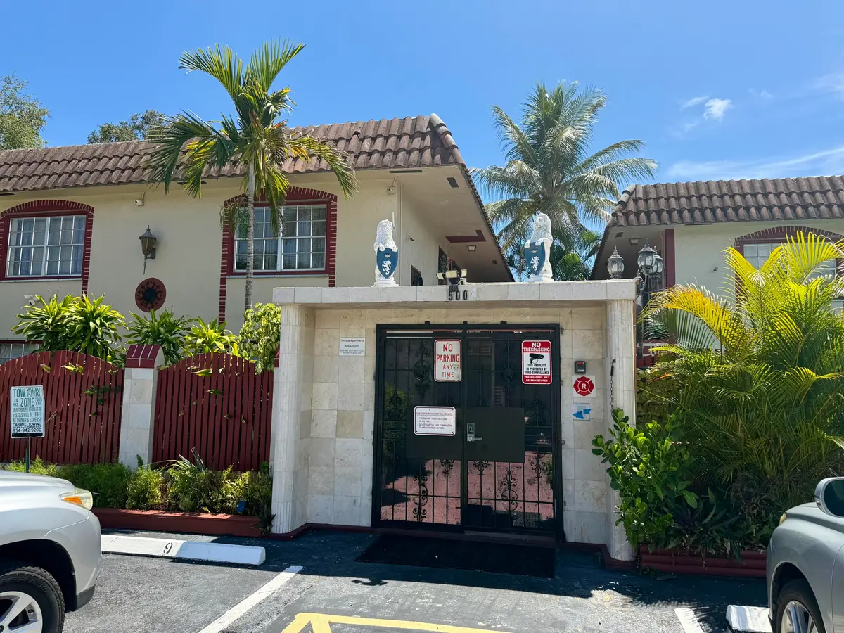 IMG_0563 at 500 NE 1ST Street 5, Pompano Beach