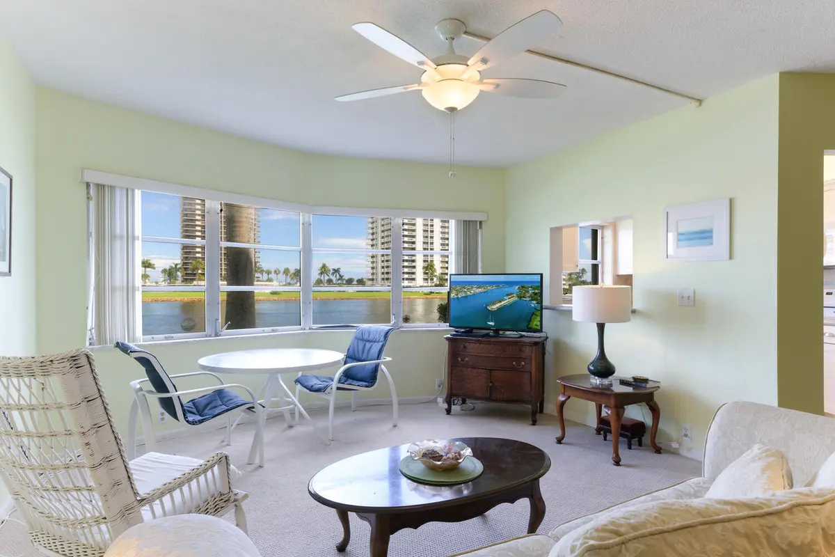 FAMILY ROOM at 28 Yacht Club Drive 109, North Palm Beach