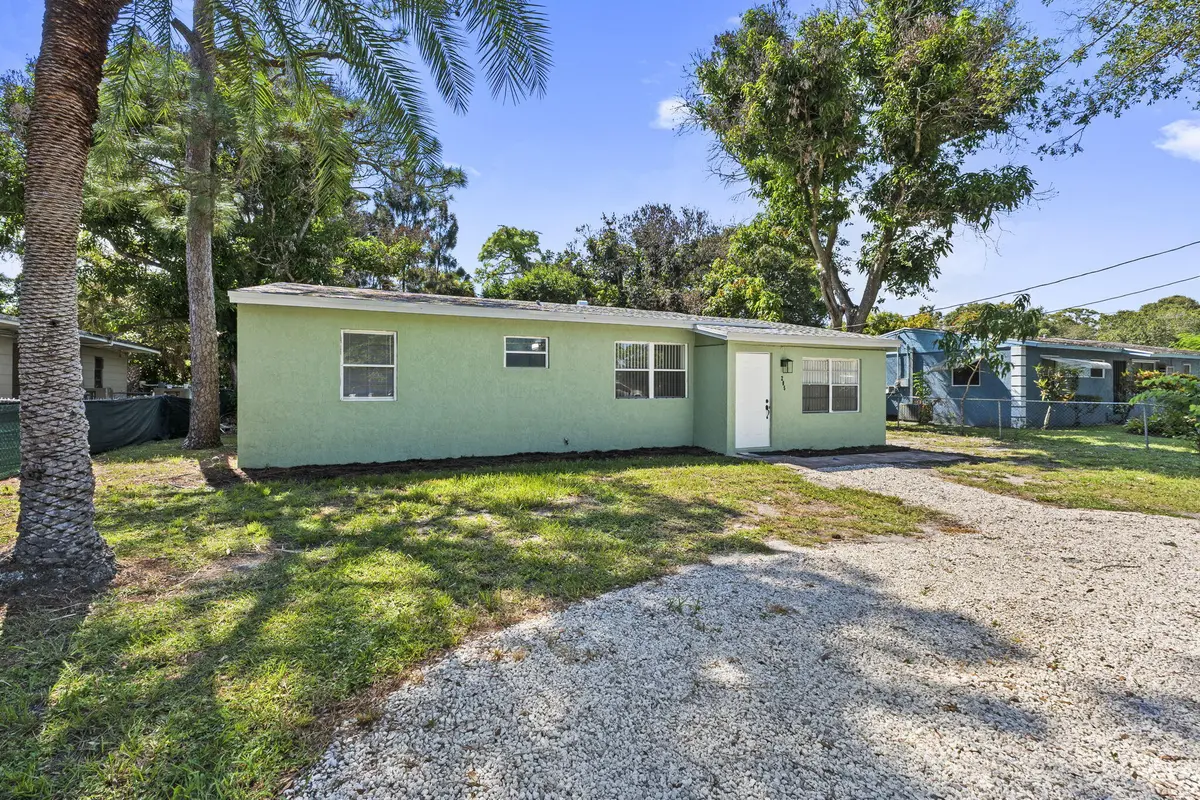 7-web-or-mls-DSC03949 at 205 N 21st Street, Fort Pierce
