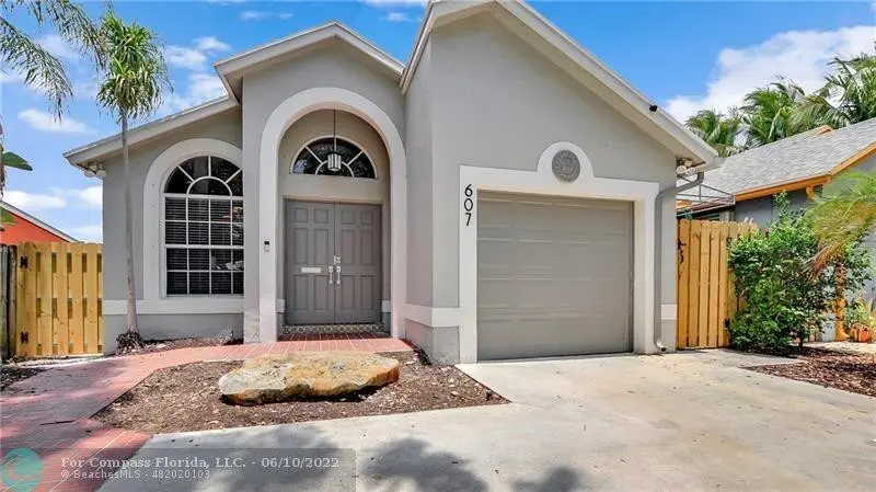 Photo 3 at 607 SW 15TH Street, Fort Lauderdale