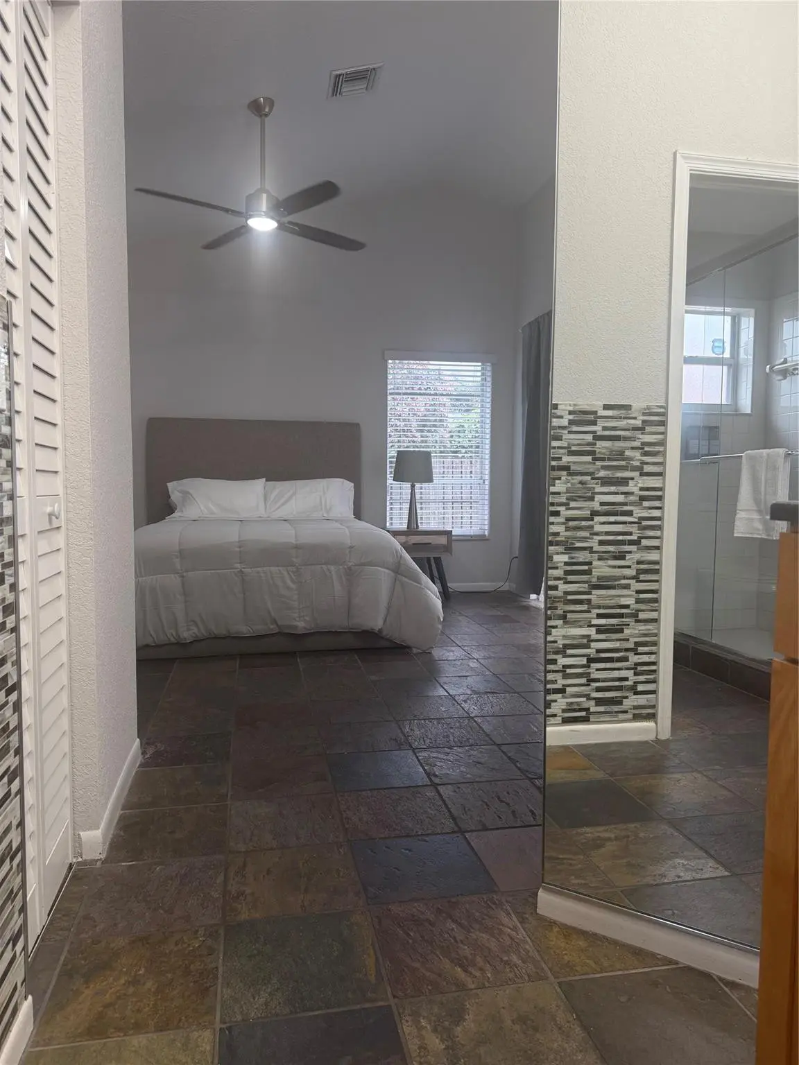 Photo 5 at 607 SW 15TH Street, Fort Lauderdale