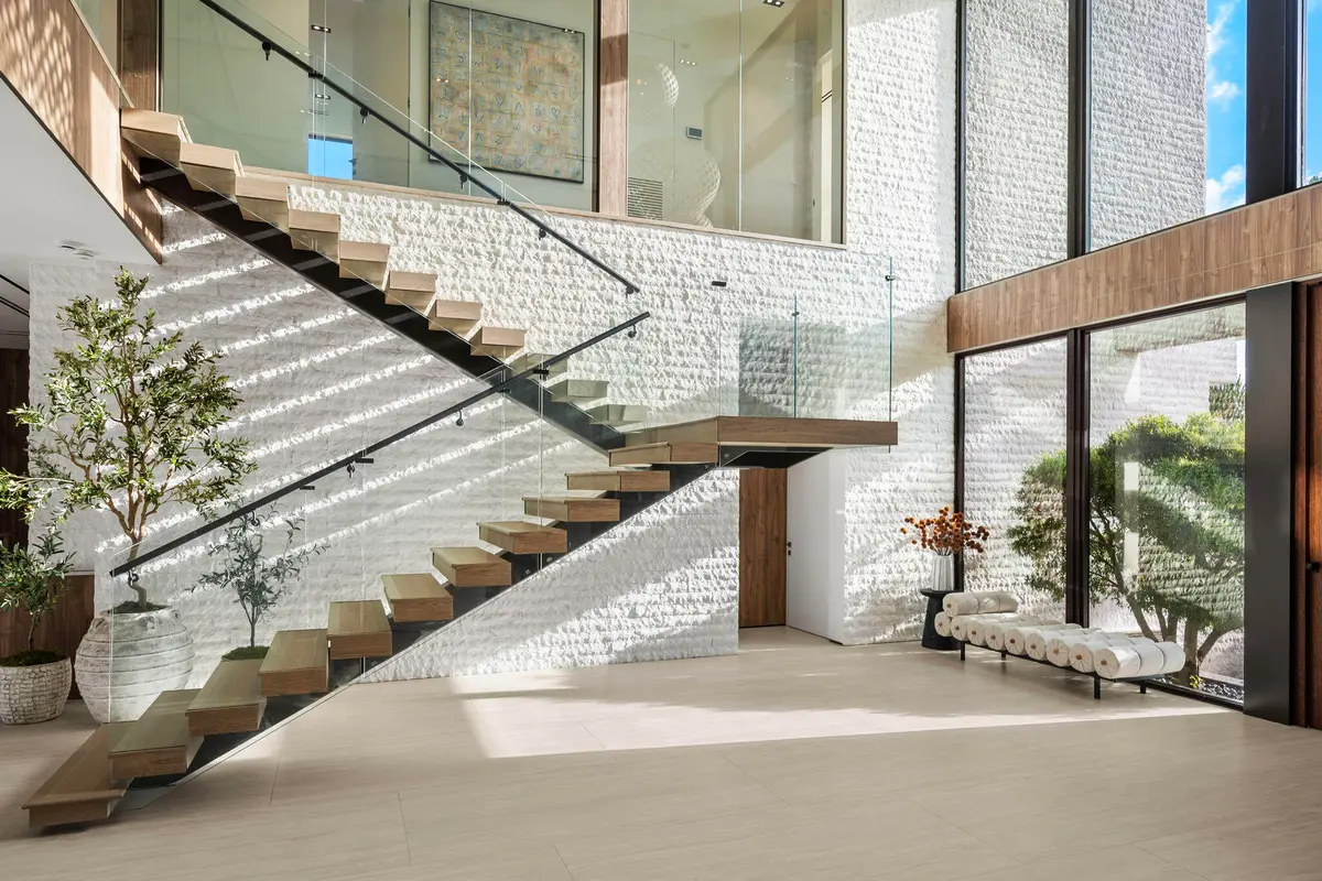 Template Master.011 at 600 Solar Isle Drive, Fort Lauderdale