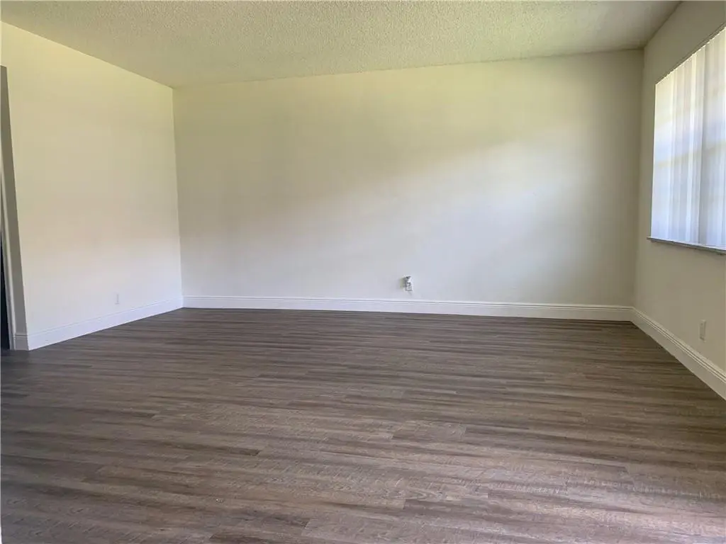 Photo 2 at 401 NW 34 Street 93-220, Pompano Beach