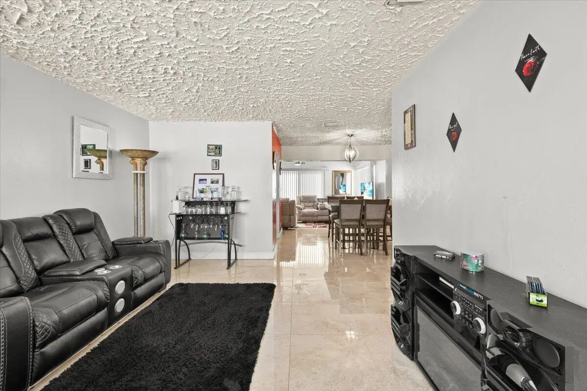 05-424A3887 at 508 NE 2ND Terrace, Deerfield Beach
