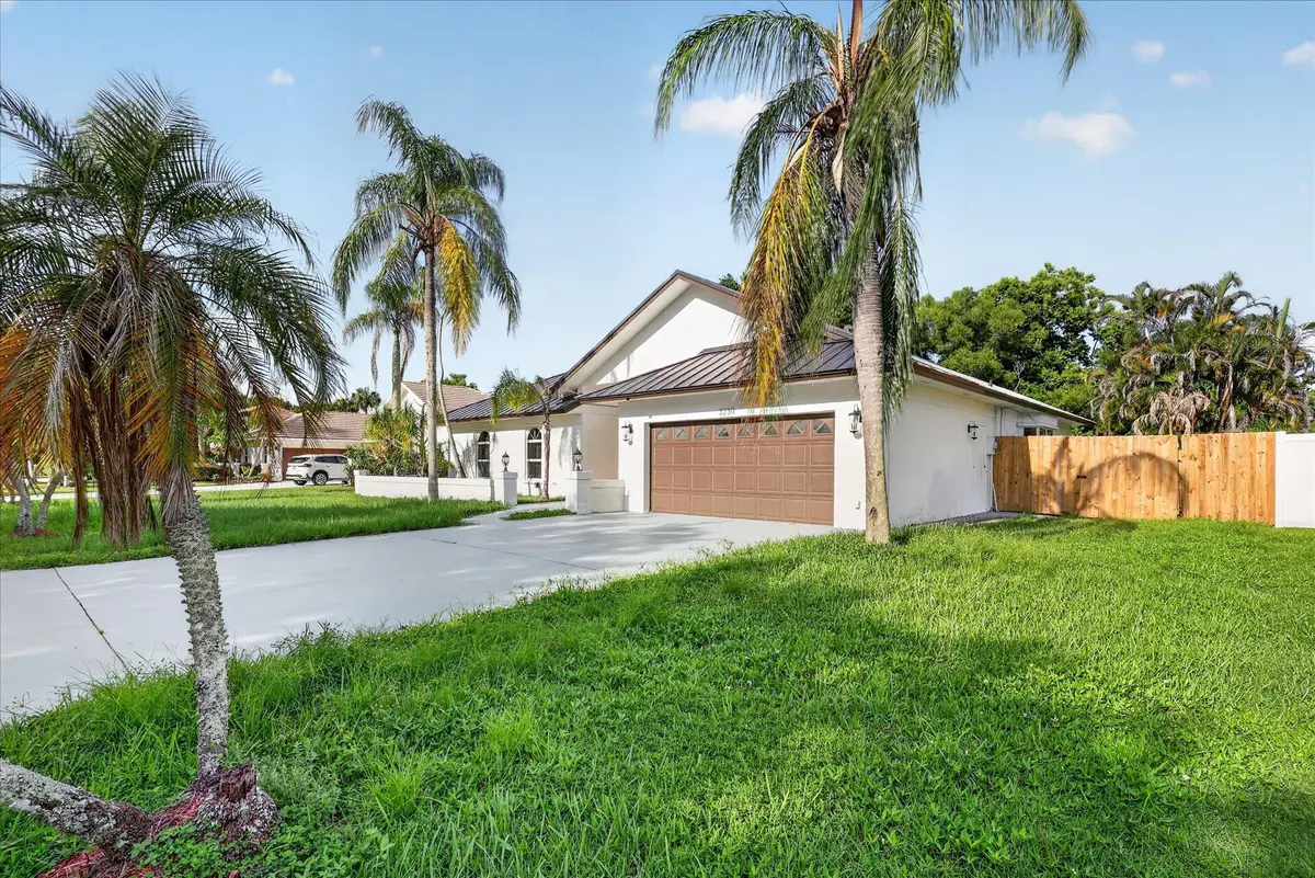 06-3230-Alexander-Ct-Palm-City-WindowSti at 3230 Alexander Court, Palm City