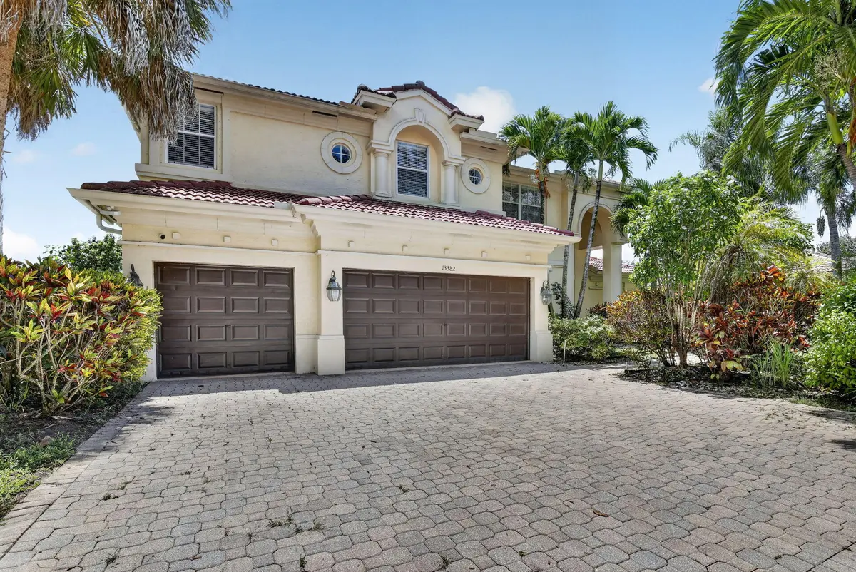 2-web-or-mls-_A7A2335 at 13382 Lakepointe Circle, Cooper City
