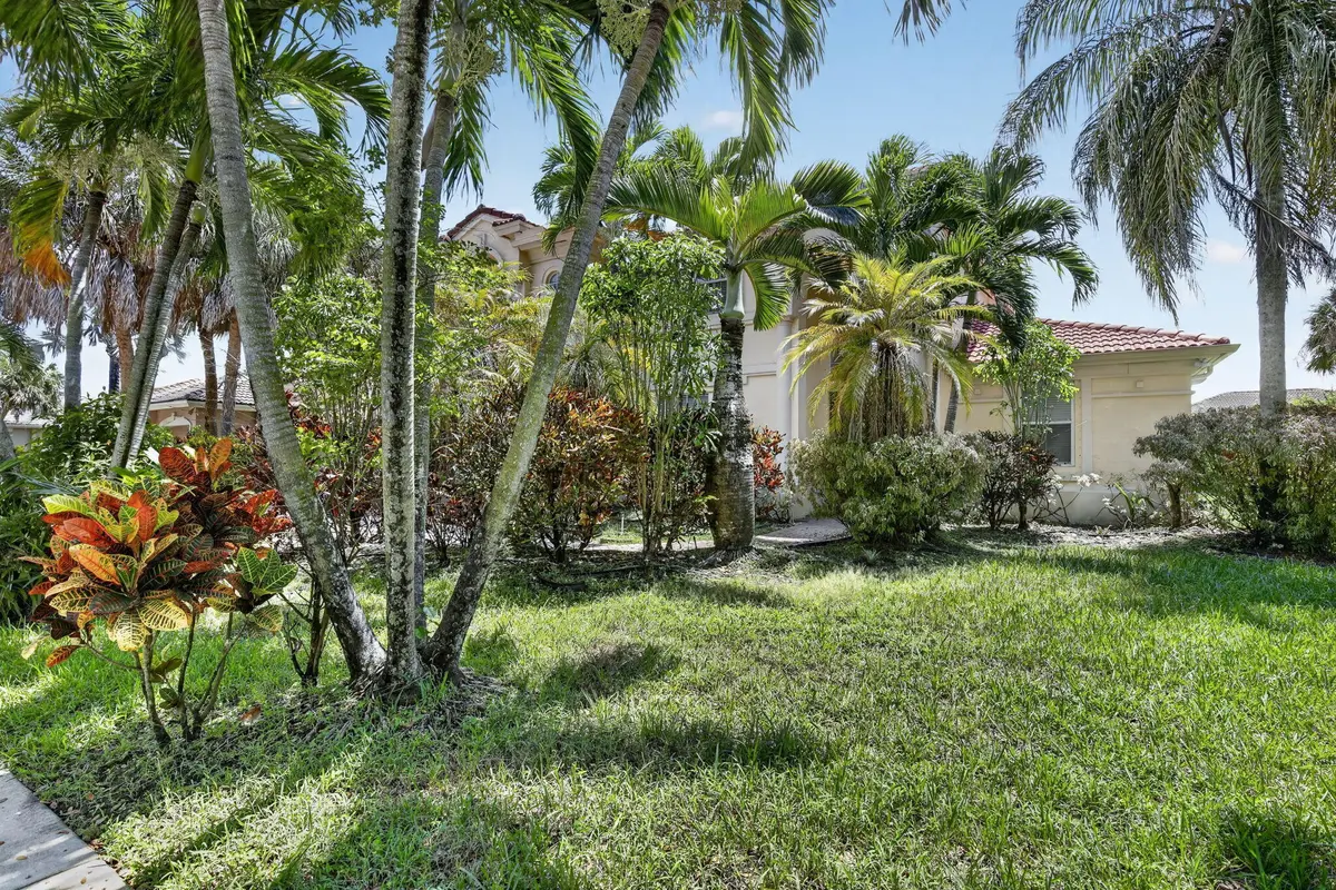 3-web-or-mls-_A7A2320 at 13382 Lakepointe Circle, Cooper City