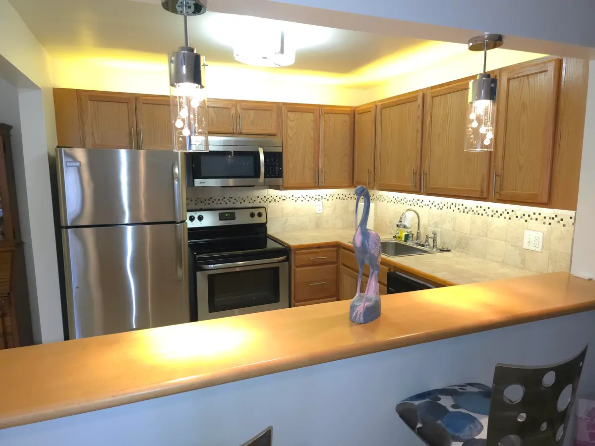 105 OXFORD 100, West Palm Beach, FL – photo 2