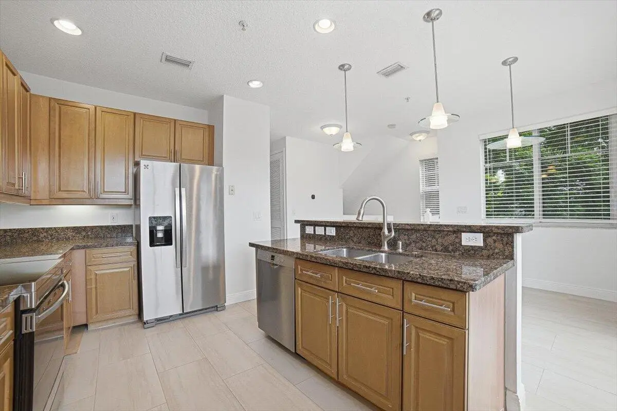 21-Kitchen-B at 520 NW 39TH Circle, Boca Raton