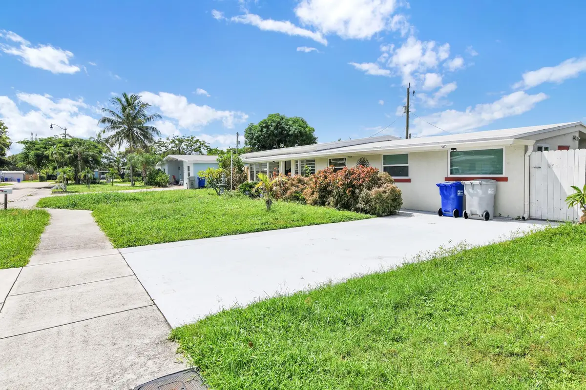 5221 NE 16th Ave Pompano Beach -4 at 5221 NE 16TH Avenue, Pompano Beach