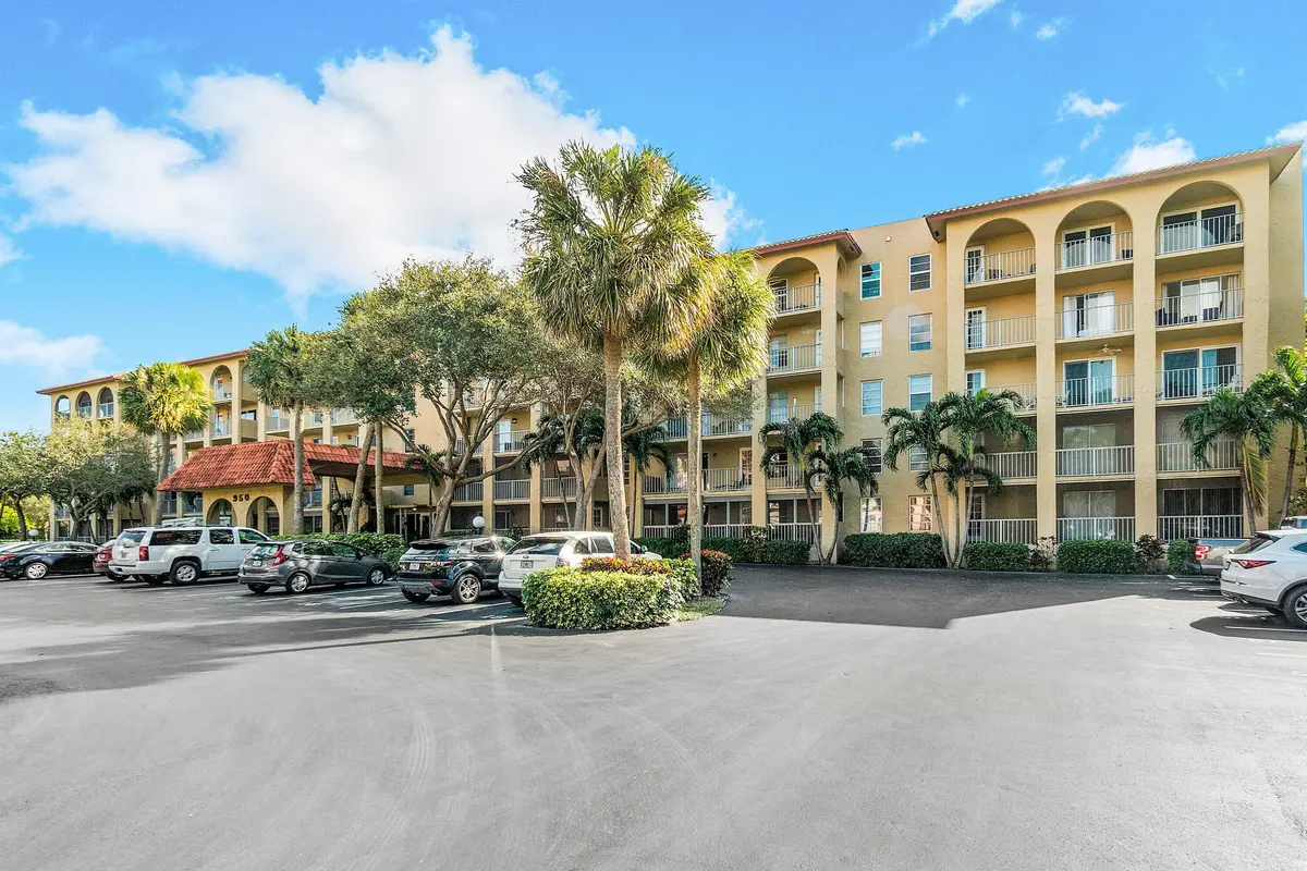 001-1111SouthOceanBoulevard-315-DelrayBe at 1111 S Ocean Boulevard 315, Boca Raton
