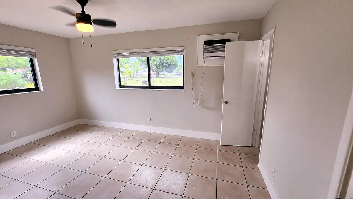 13_bedroom_alt at 435 NW 41ST Street 4, Oakland Park