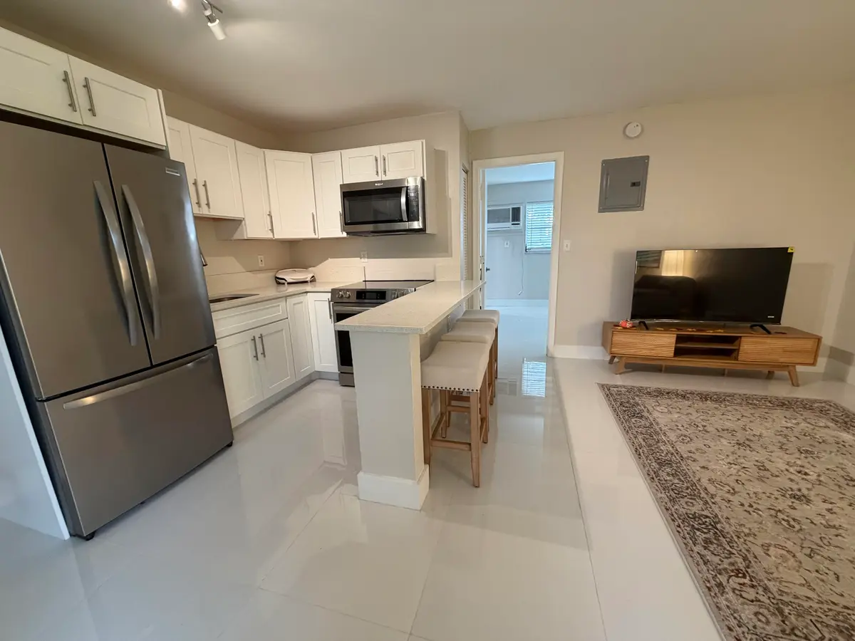 IMG_1724 at 5174 NE 6th Avenue 507, Oakland Park
