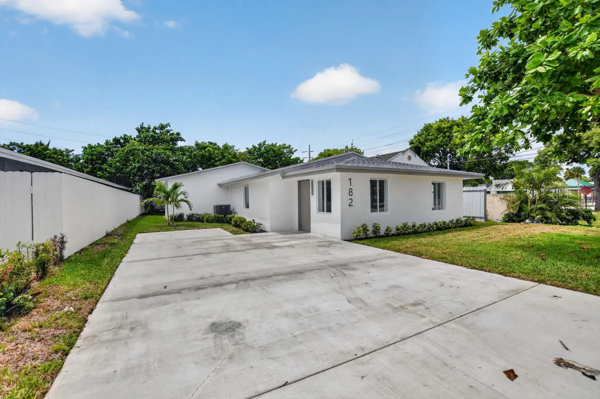 2-web-or-mls-DSC_1779 at 182 SW 6 Street, Deerfield Beach