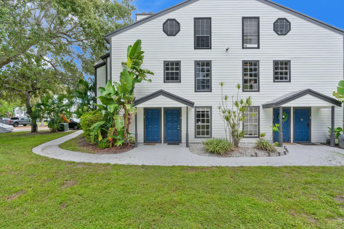 front at 5063 HEATHERHILL Lane 60, Boca Raton