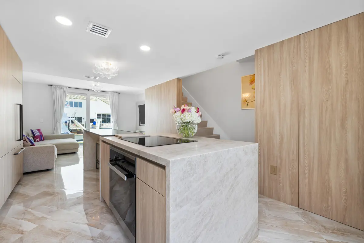 6_et6a7115 at 966 Jeffery Street, Boca Raton