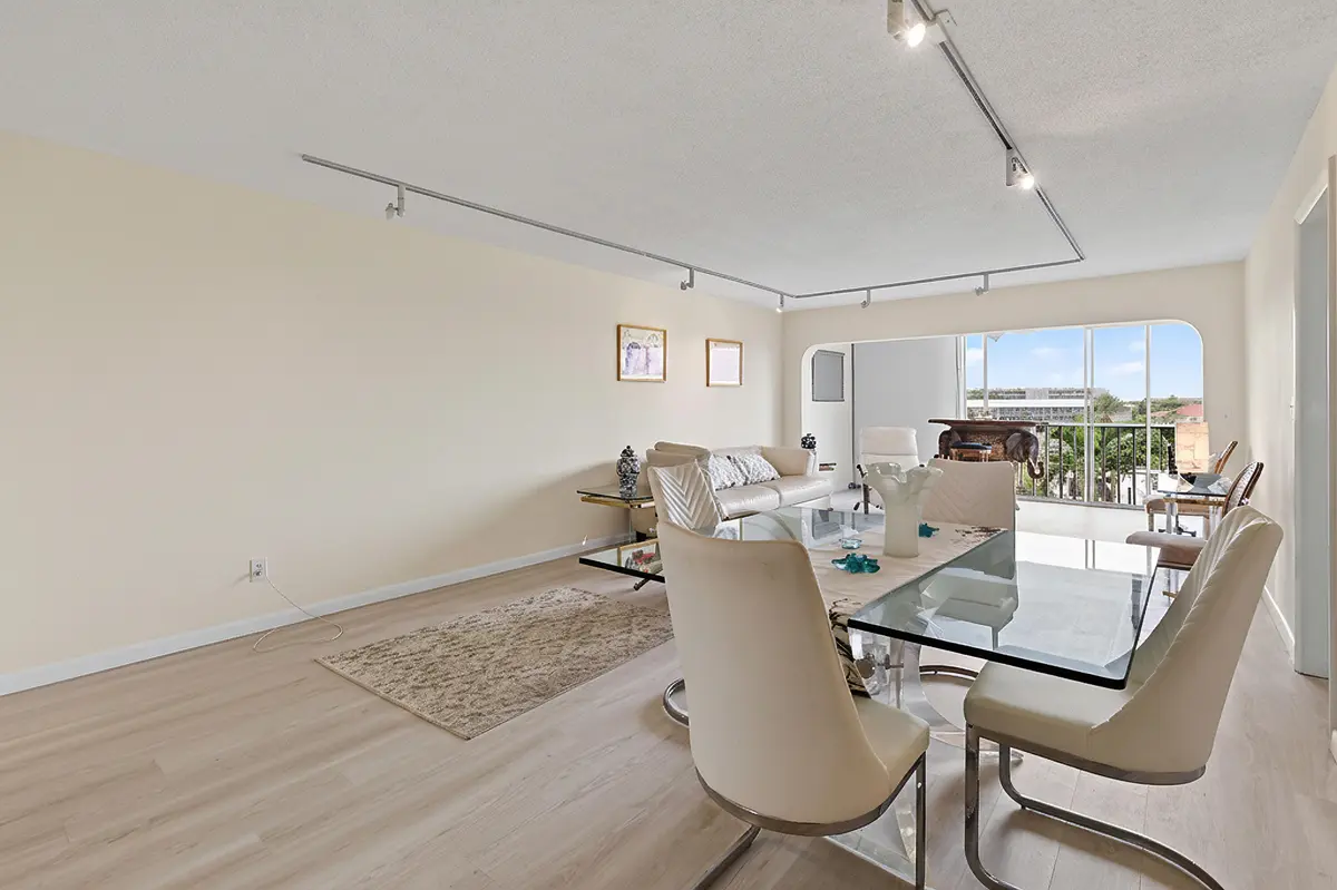 907MarinaDr#306(6) at 907 Marina Drive Unit 306, North Palm Beach