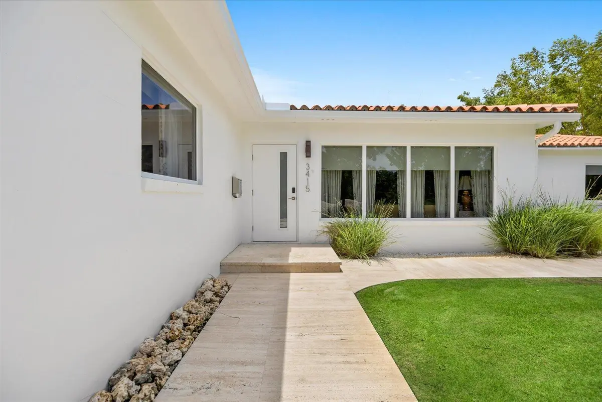 Entrance at 3415 N Flagler Drive, West Palm Beach