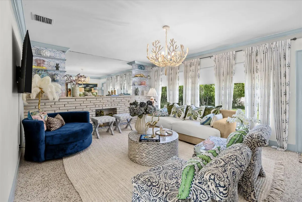 Living Area at 3415 N Flagler Drive, West Palm Beach