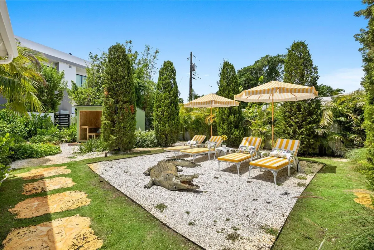 Outdoor Lounging at 3415 N Flagler Drive, West Palm Beach