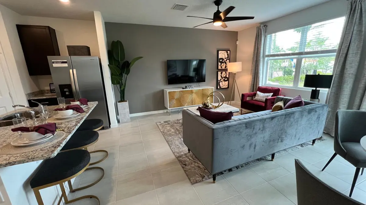 Living Room at 475 Salisbury Circle, Fort Pierce