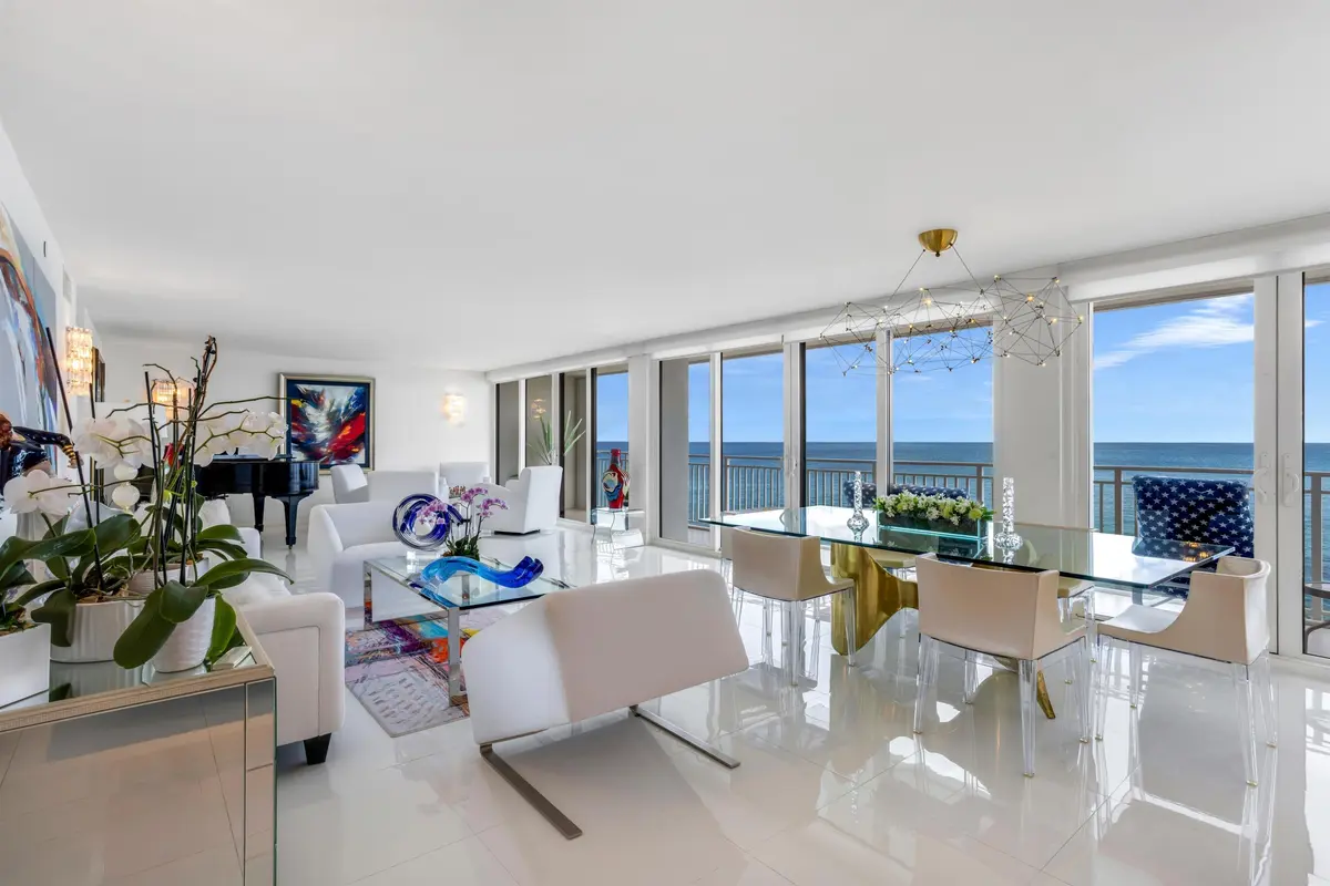 OCEANFRONT GREAT ROOM at 2600 S Ocean Boulevard 11E, Boca Raton