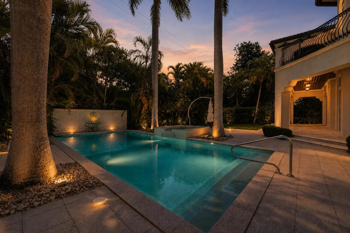 Backyard at 1212 E Lake Drive, Fort Lauderdale