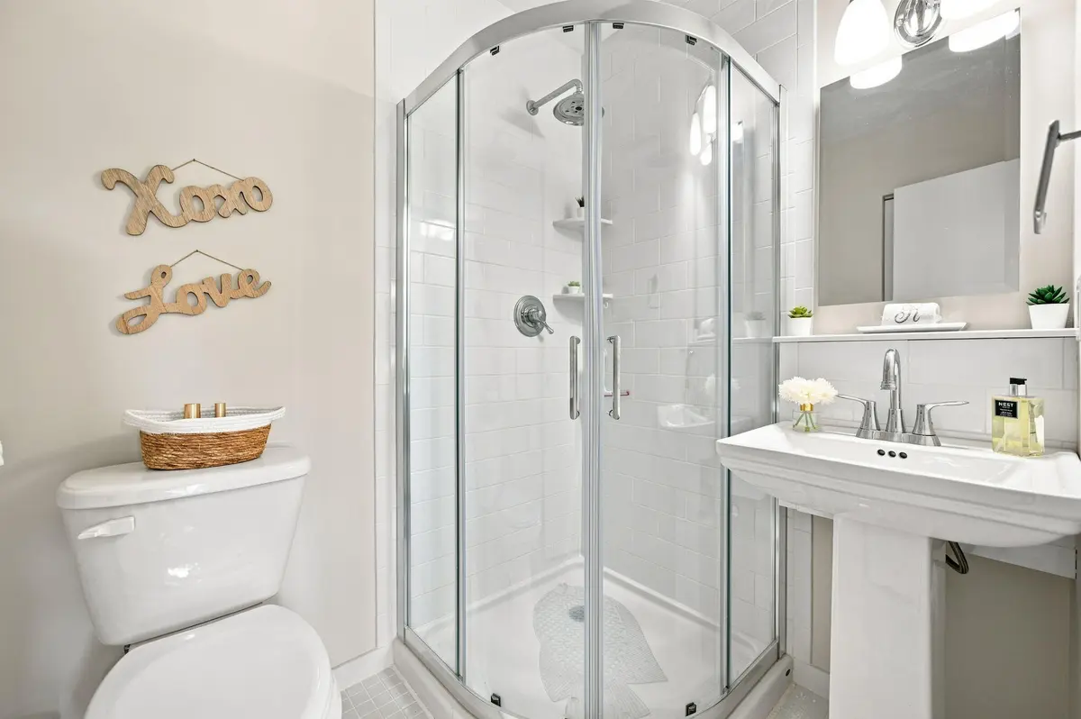 R7 at 1121 CACTUS Terrace 203, Delray Beach