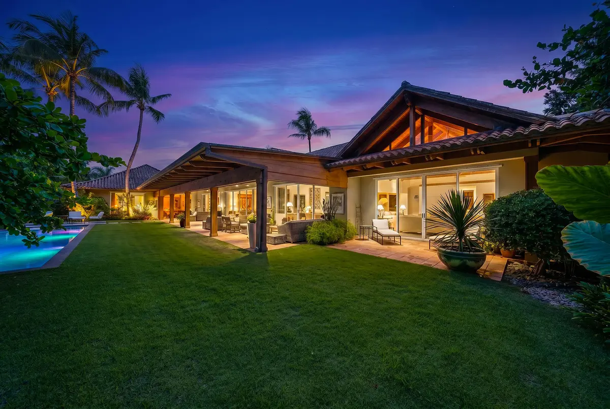 Dusk Back Yard at 6 La Costa Way, Palm Beach