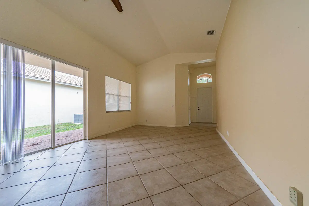 5717 SPANISH RIVER Road, Fort Pierce, FL – photo 8