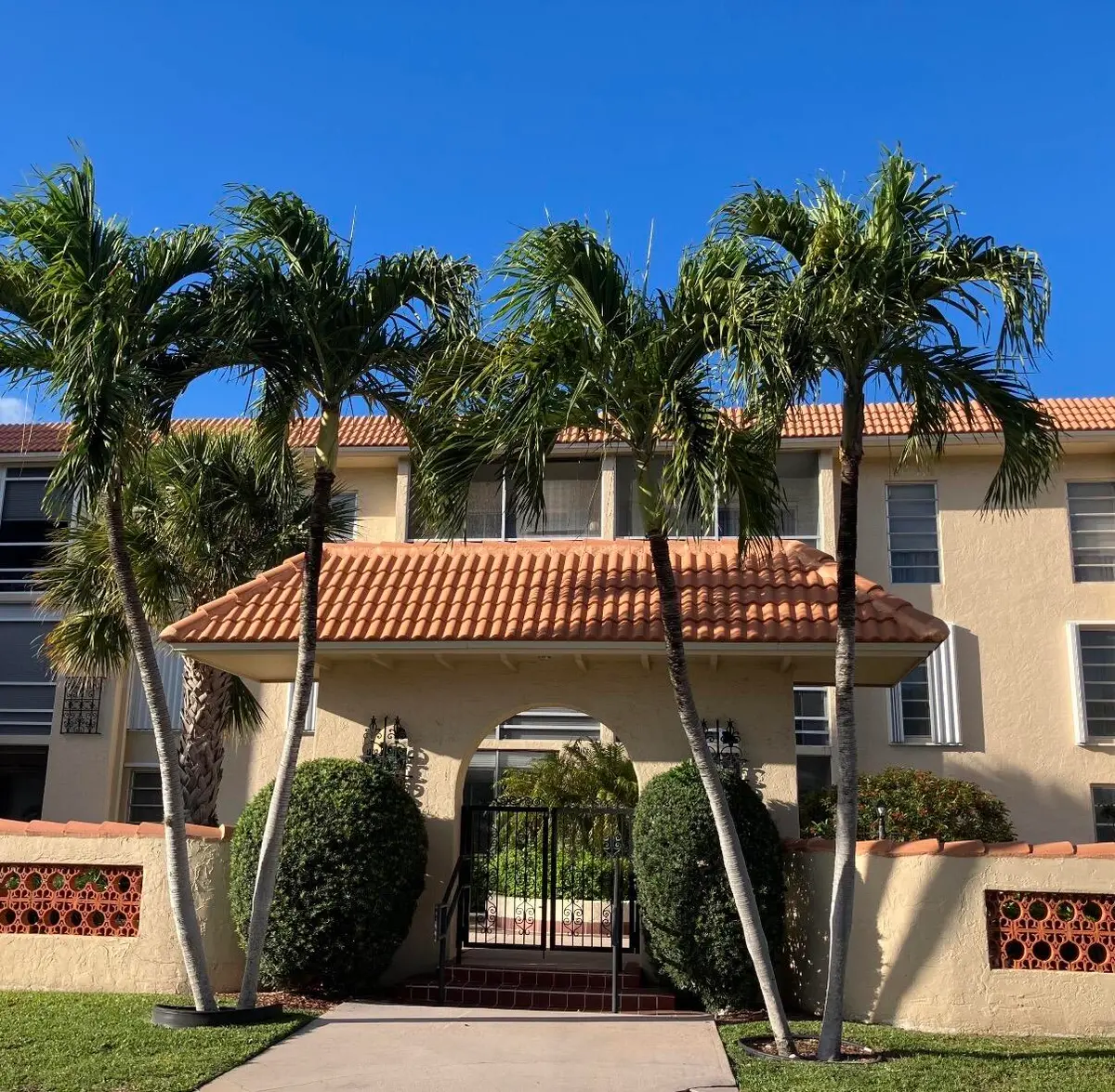 IMG_2068 at 371 SW 8TH 0011, Boca Raton
