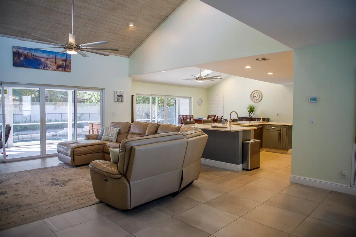 000A7669 at 900 COSMOS Court, Wellington