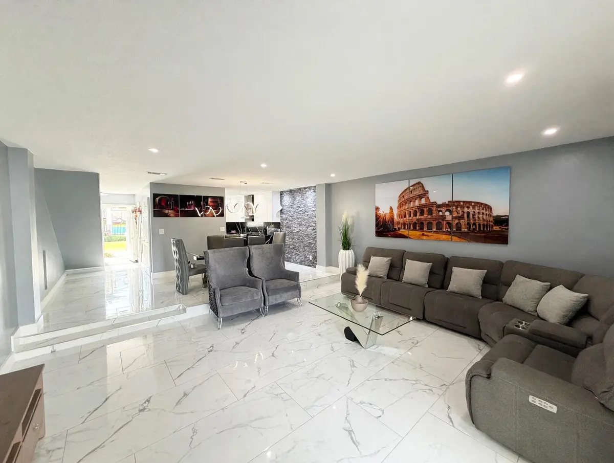 luxury_living_room_sunlit at 9054 NW 35TH Place, Sunrise
