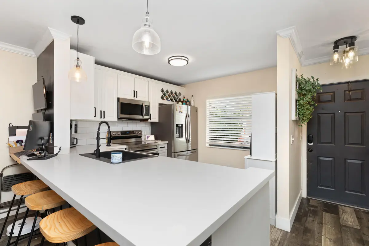 KITCHEN at 761 NW 106th Avenue, Pembroke Pines