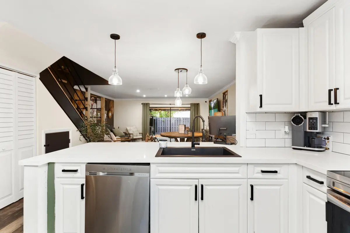 KITCHEN at 761 NW 106th Avenue, Pembroke Pines