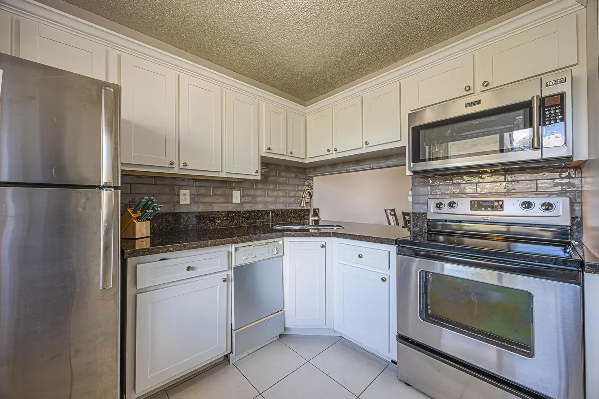 153A0087-HDR at 9541 SW 1ST Court 9541, Coral Springs
