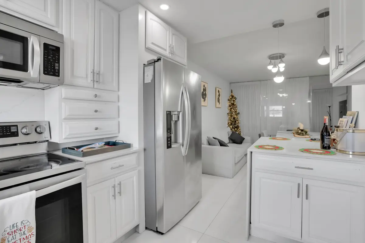 16-print-0E2A8880 at 700 SE 6th Avenue 107, Deerfield Beach