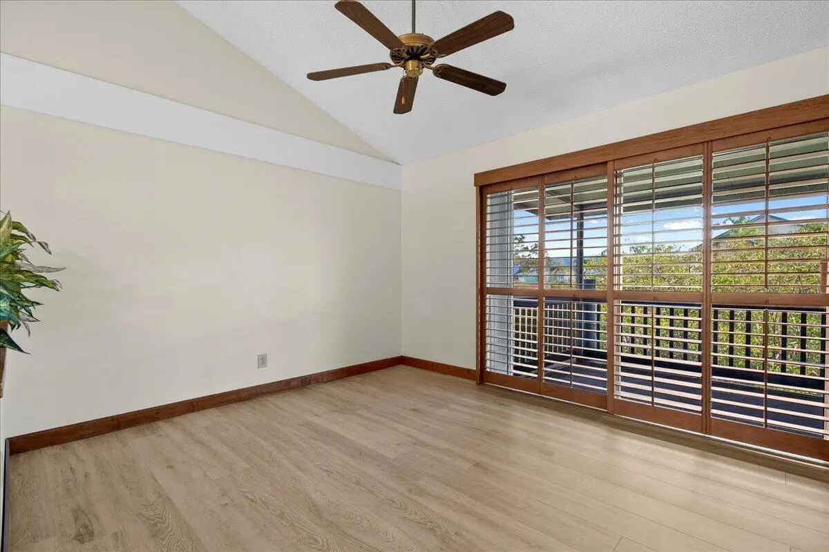 1481 NE 14th Court 7, at 1481 NE 14TH Court U-7, Jensen Beach