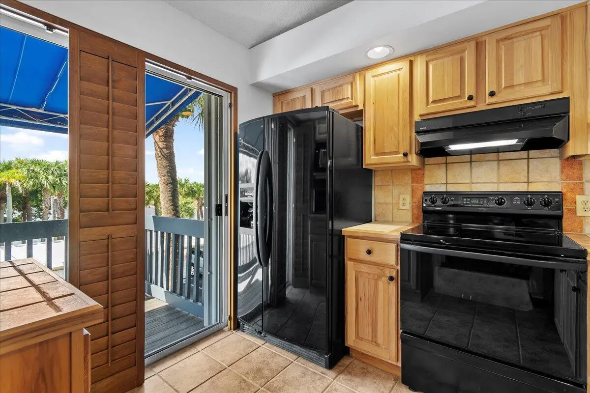 1481 NE 14th Court 7, at 1481 NE 14TH Court U-7, Jensen Beach