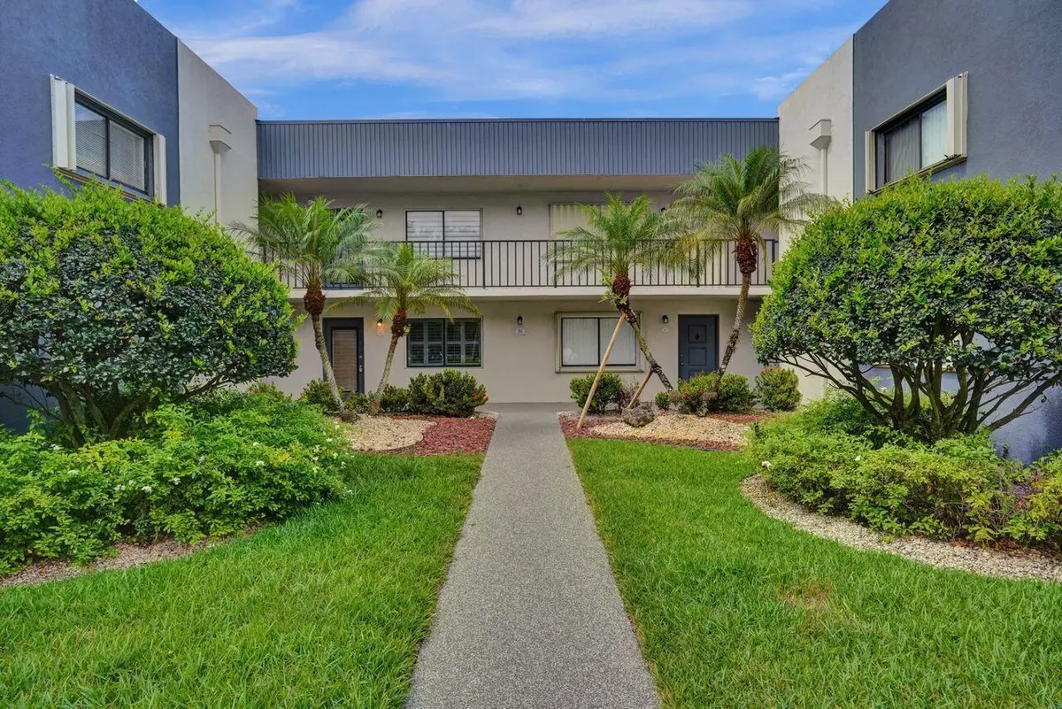Welcome Home! at 15036 Ashland Lane B 70, Delray Beach