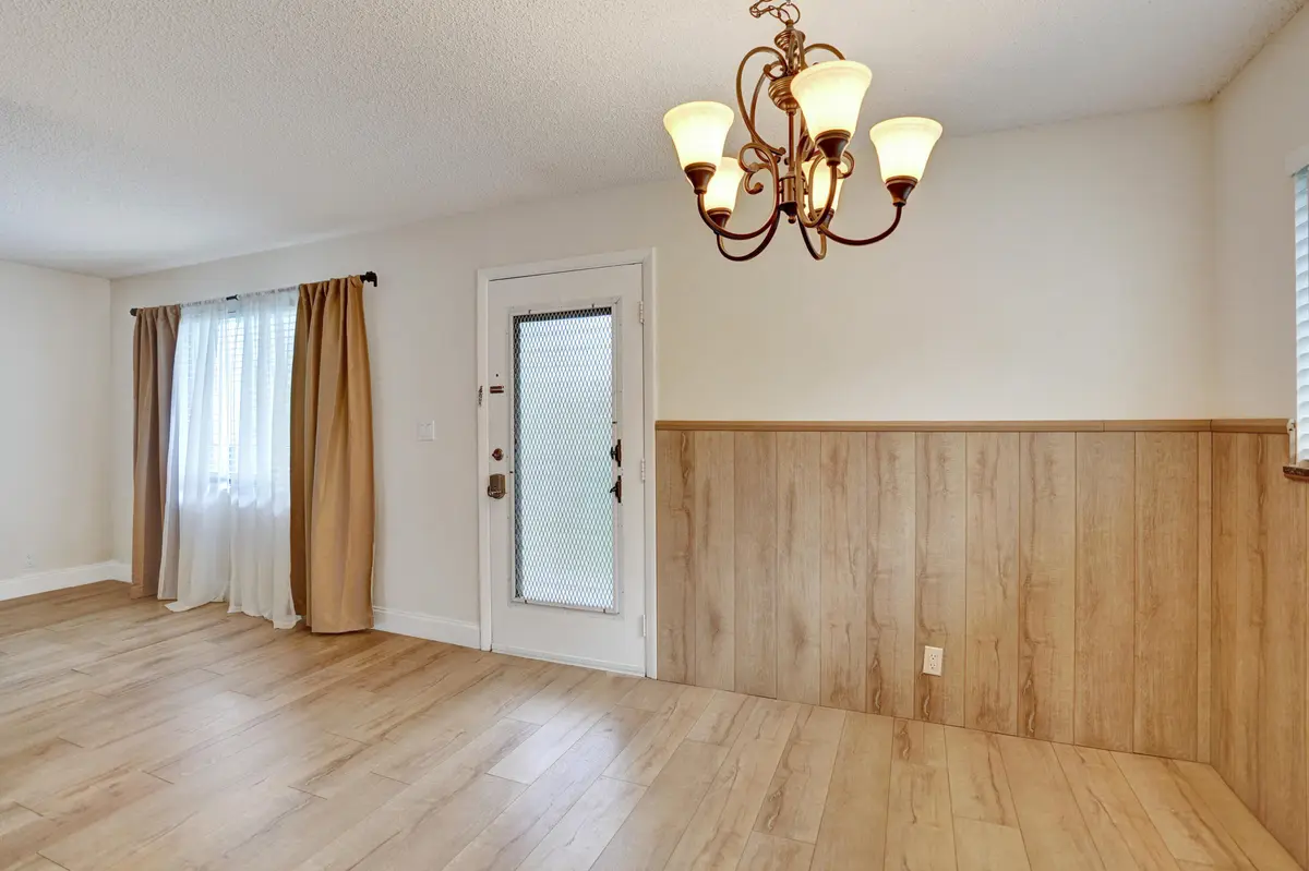 Living area at 15036 Ashland Lane B 70, Delray Beach